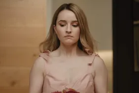 Kaitlyn Dever Is a Lying Wellness Guru in Apple Cider Vinegar Trailer