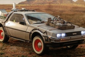 Back to the Future III DeLorean Unboxing Video Details Latest Hot Toys Collectible